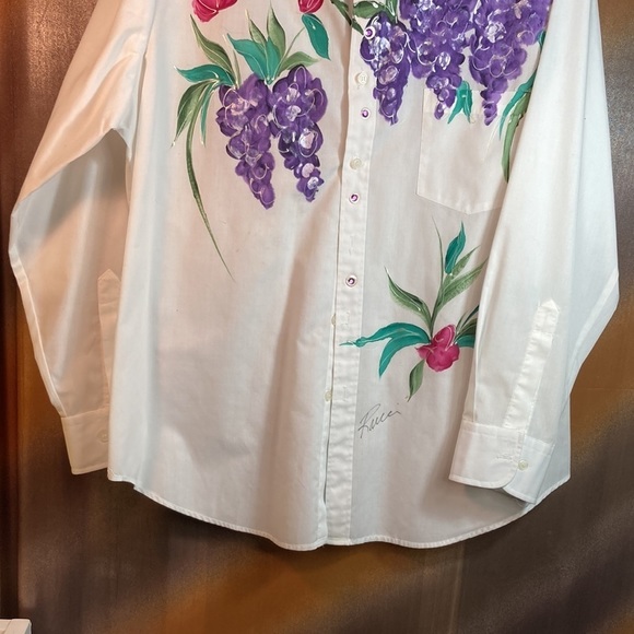 90’s hand painted grapes and flowers button down work blouse. Size L. Y. - Picture 2 of 6